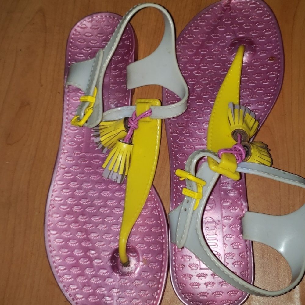 SANDALS - Picture 1 of 1
